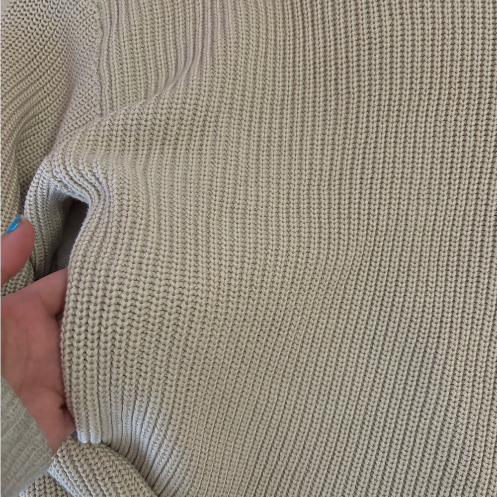 Edikted Sweater - Picture 5 of 7